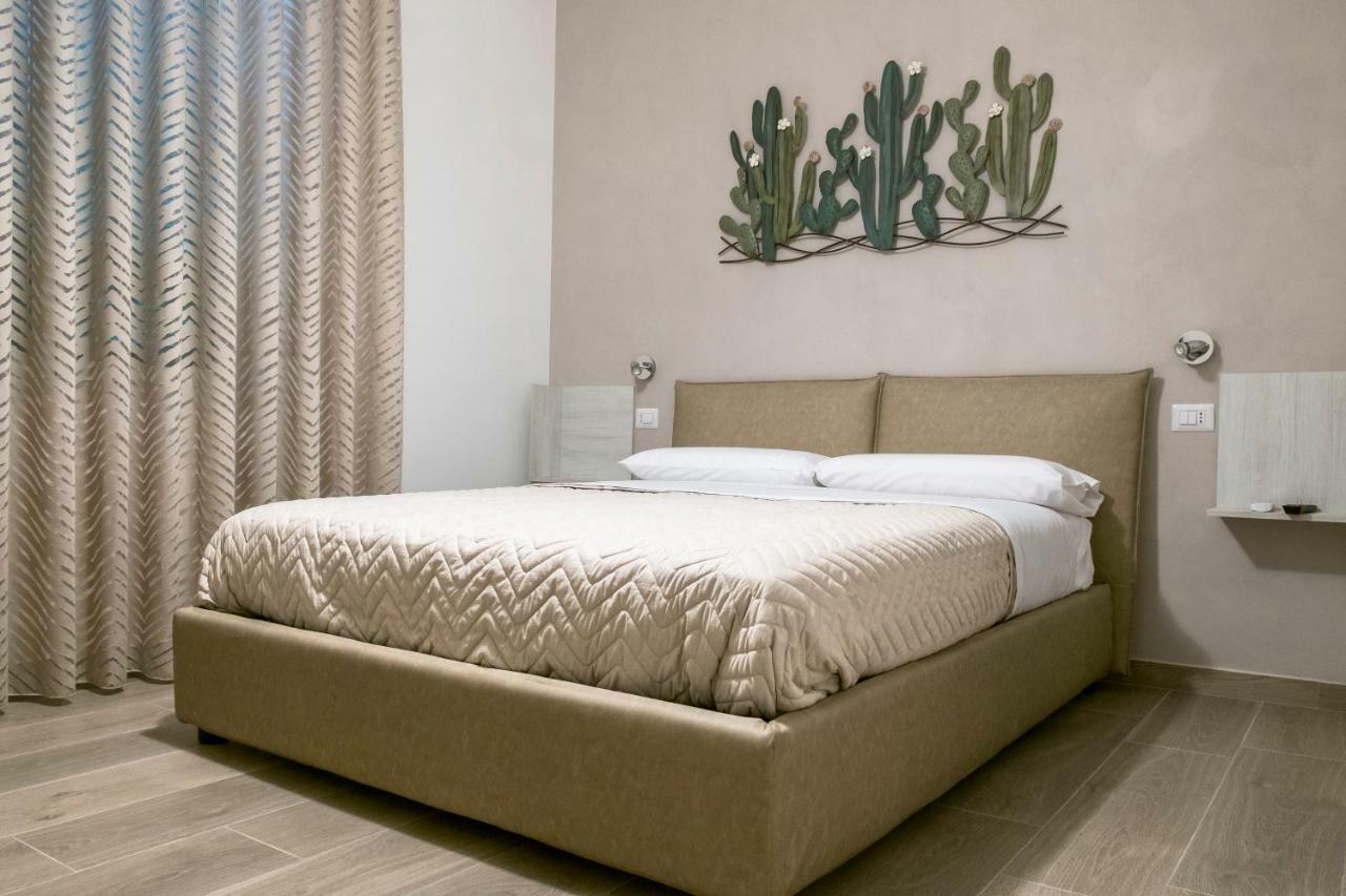 Dimora Flegrea Room & Breakfast Pozzuoli Bagian luar foto
